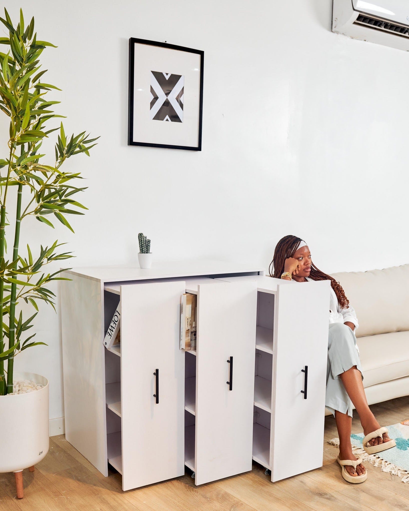 Ayinla Shelf storage