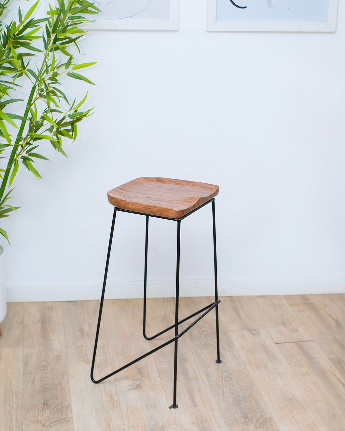 Yemisi bar stool